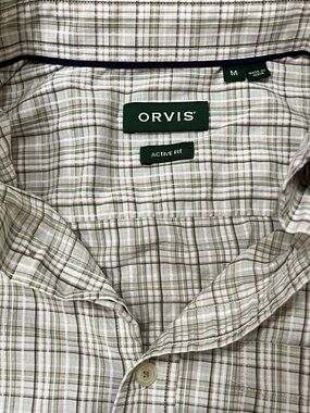 Orvis Active Fit Medium untuck button down cotton mens shirt. Green/gray plaid.